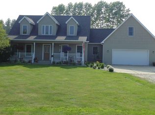 5270 S Lachance Rd, Lake City, MI 49651