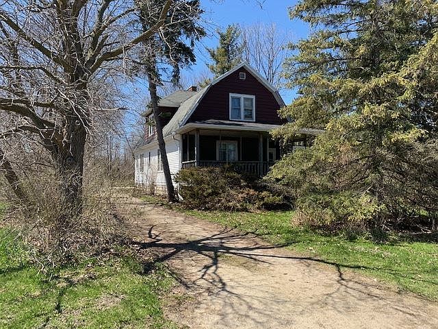 2nd image of 2203 N New Franken Rd