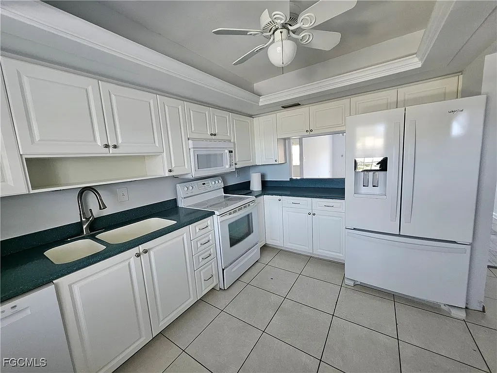 2 bed, 2.0 bath, 1205 sqft, $1,400 — Photo 4