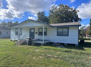 5149 32nd St, Groves, TX 77619