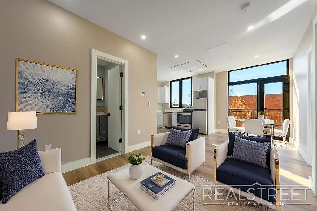 2801 Tilden Avenue — Photo 1