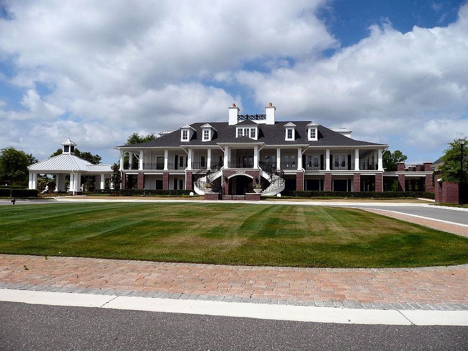 Beautiful amenties center