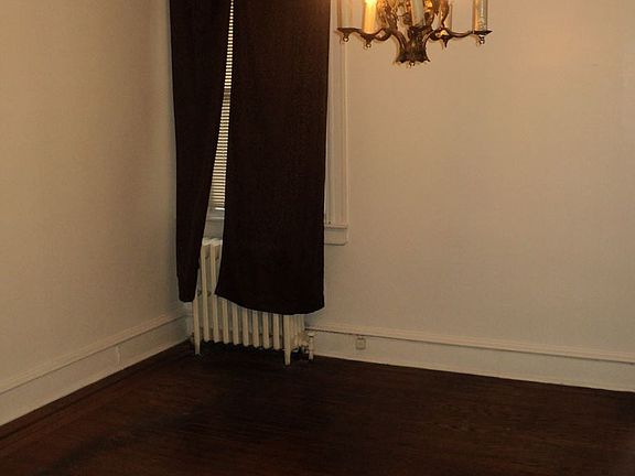 4th image of 6447 N Smedley St