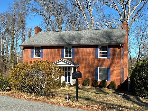 2nd image of 205 Hawthorne Rd