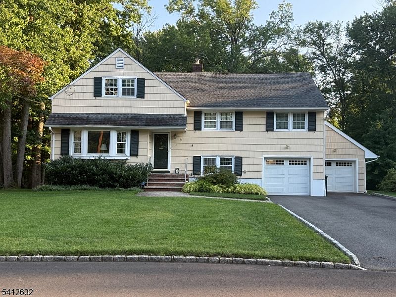 1st image of 34 Westbrook Rd