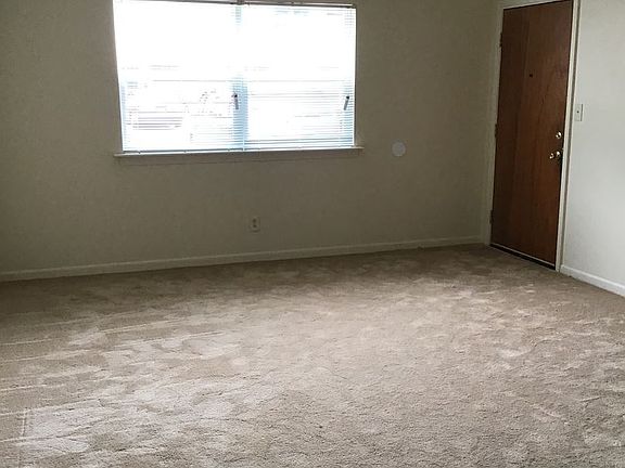 2nd image of 649 E Leicester Ave APT A6