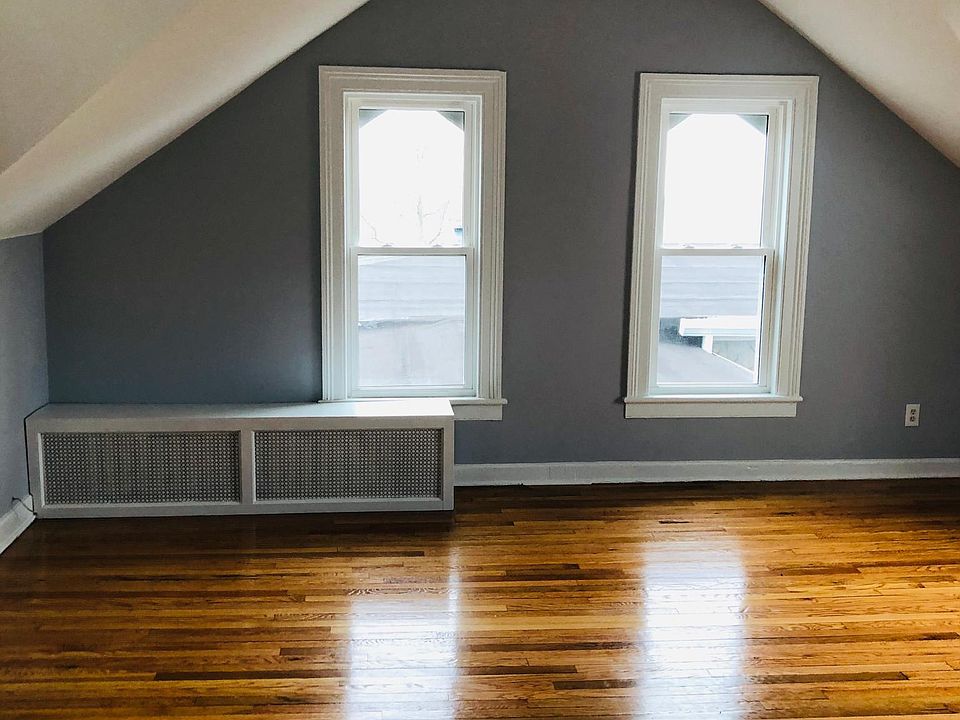 1st image of 84 Fairview Pl #6