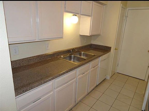 3rd image of 9797 Leawood Blvd APT 604