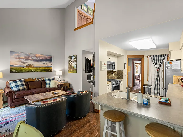 1750 E Lakeshore Dr #203 — Photo 5