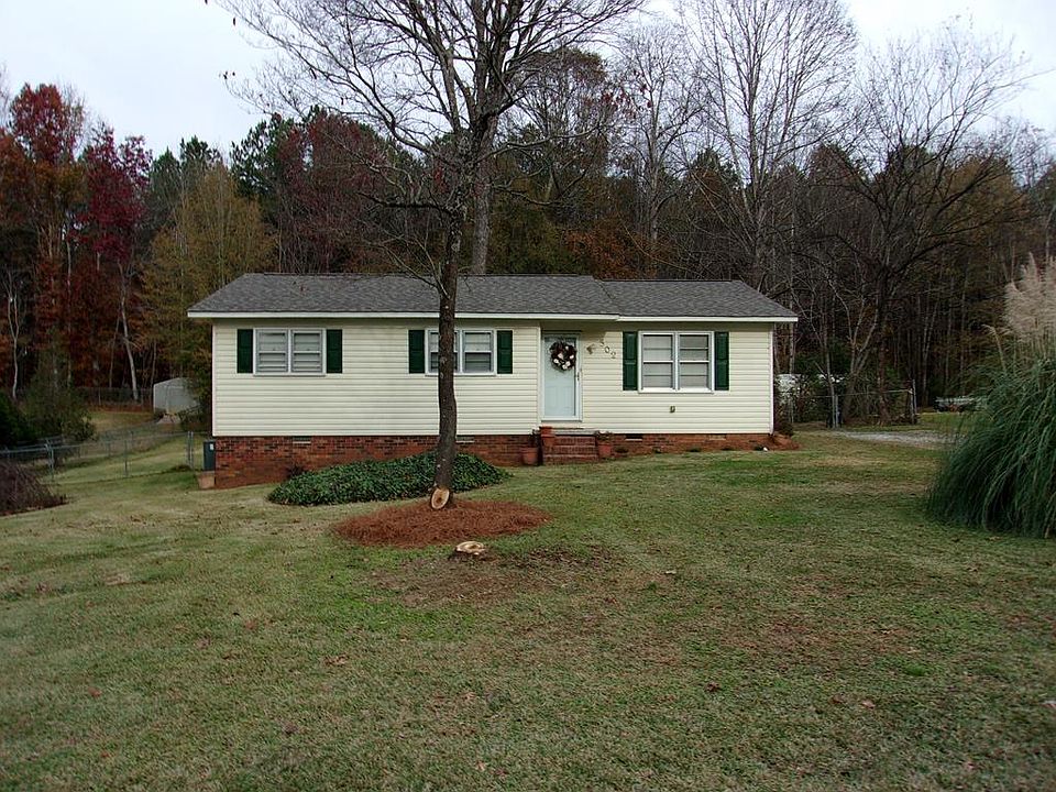 1st image of 502 Fairforest Dr
