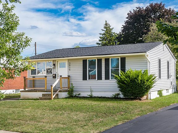 3rd image of 3915 Halsey Pl