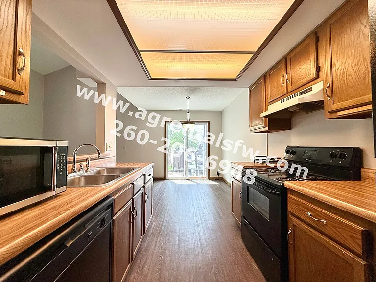 4221 Crofton Ct — Photo 7