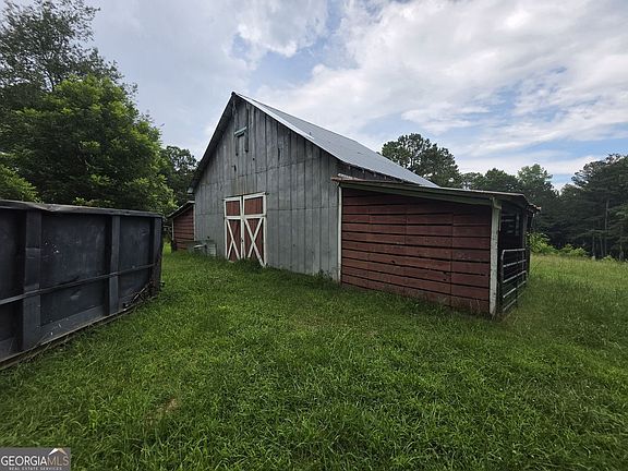 3rd image of 4780 Mount Tabor Church Rd