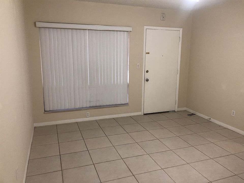 1st image of 4928 Hollywood Blvd APT 19