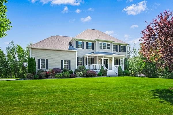 1st image of 7 Empire Dr