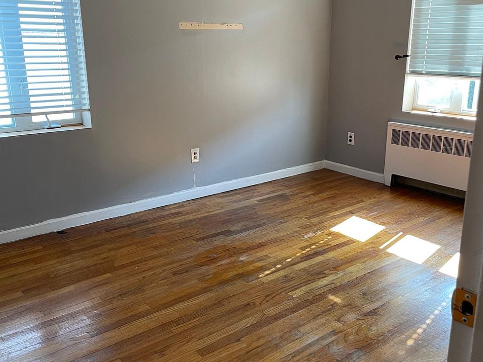 1st image of 3208 Lafayette Ave #2