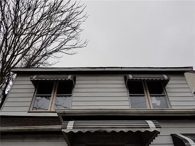 1st image of 415 S 1st Ave