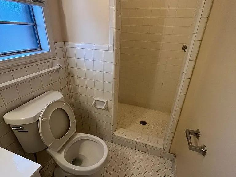5245 Scrivener Dr — Photo 5