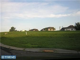 2nd image of 302 Fieldstone Dr