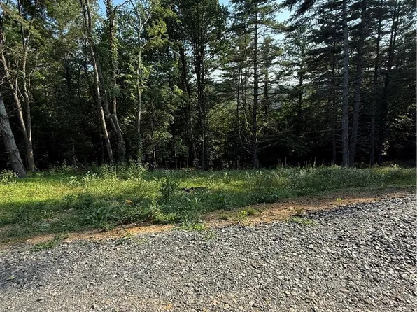 915, 951 QC Smith Road, West Jefferson, NC 28694
