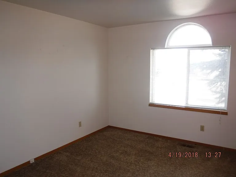 309 Powder River Ave — Photo 15