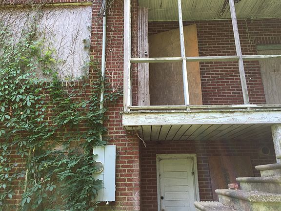 Rear of home apartment