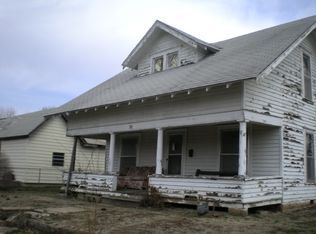 400 N State St, Caney, KS 67333