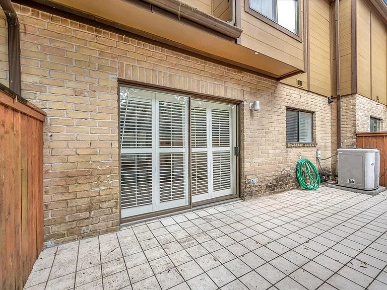11711 Memorial Dr #135 — Photo 26