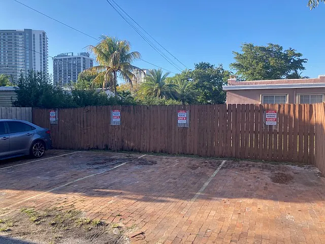 Tenant Alley Parking