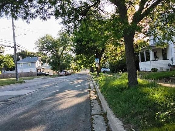 5th image of 729 W Franklin St