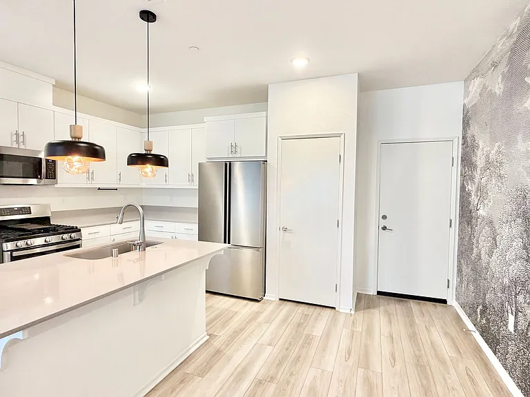 320 Citrine Trl — Photo 10