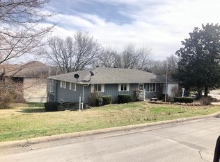 1029 Cliff Dr, Branson, MO 65616