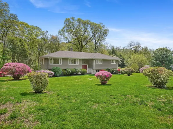 126 Richards Drive, Monroe, CT 06468