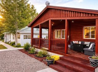 547 W Washington St, Pinedale, WY 82941