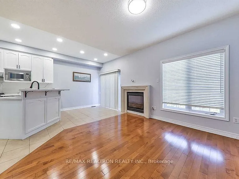 46 Blue Meadow Ct — Photo 6