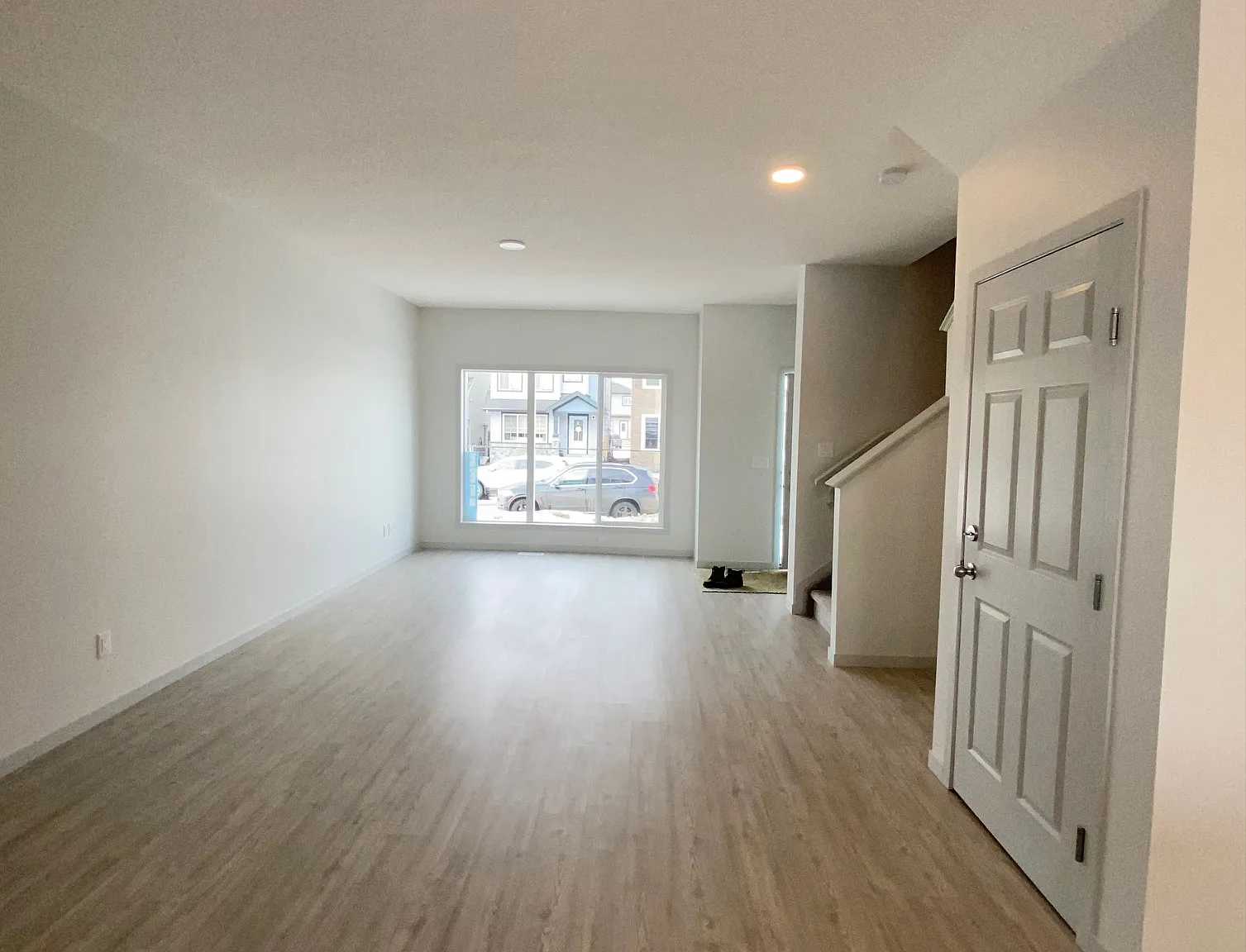 Upper Floor - 6285 175A Avenue NW, Edmonton, AB — Photo 1
