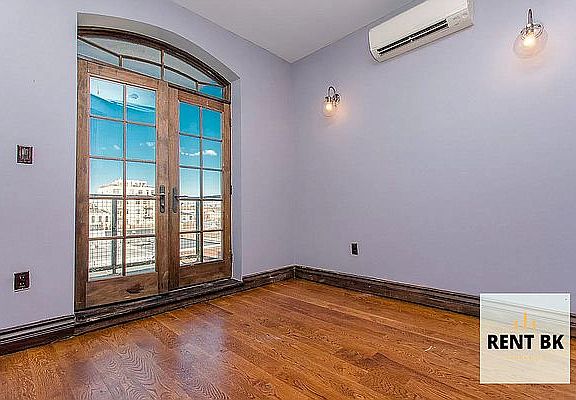 3rd image of 254 Palmetto St #3L
