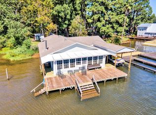 2670 Aqua Vista Dr, Jacksonville, TX 75766
