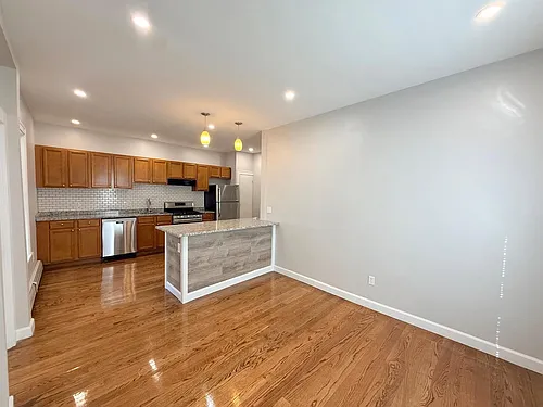 295 Windsor St #6 Photo 1
