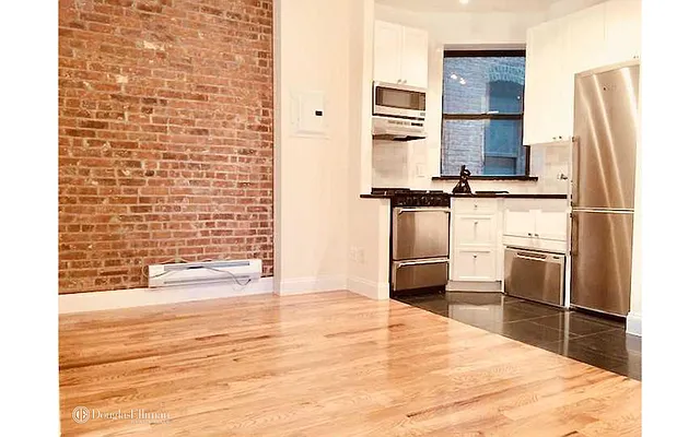 Rented by Douglas Elliman | media 24