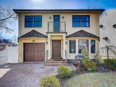 233-38 38th Dr, Douglaston, NY, 11363
