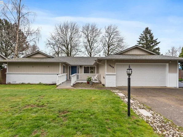 1388 NE 19th St, Gresham, OR 97030