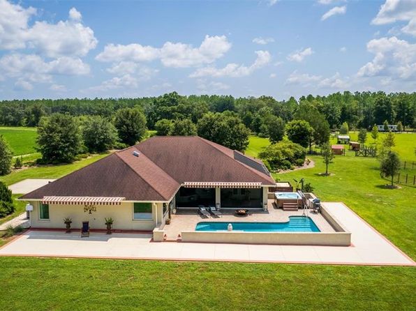 3550 SE 165th Ave, Morriston, FL 32668