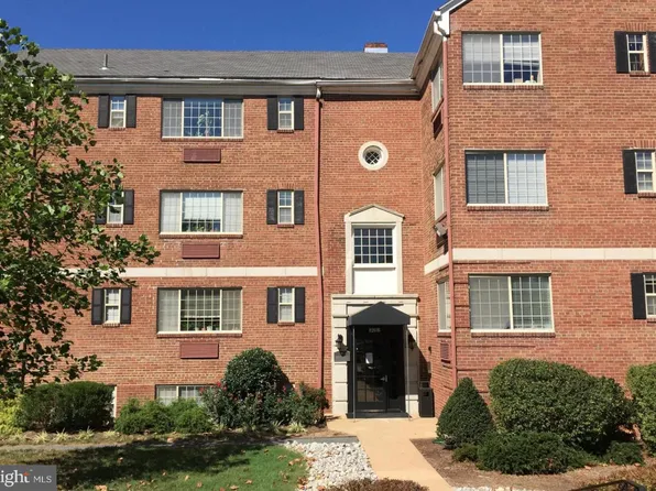 820 S Washington St #326, Alexandria, VA 22314
