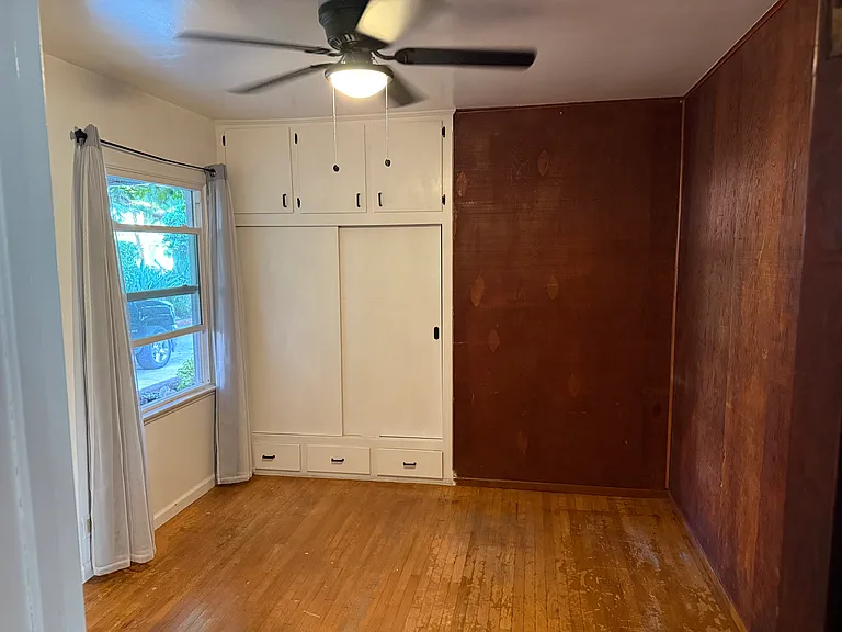 1425 W Pine St — Photo 2