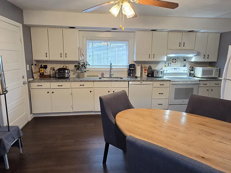 21 Orlando Ave #1 — Photo 10