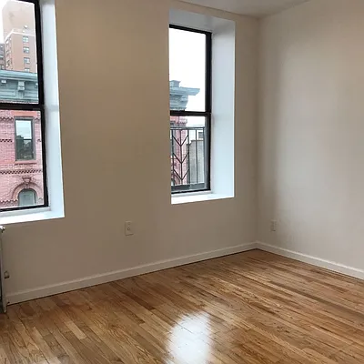 Rented by Level Group | media 23