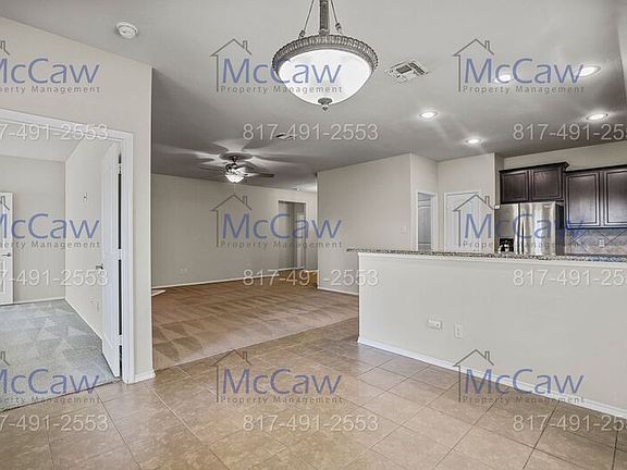 3rd image of 2212 Jonathan Creek Dr