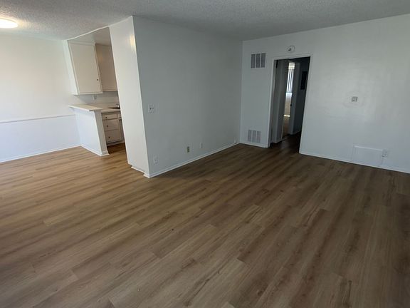 4th image of 1265 N Harper Ave APT 10