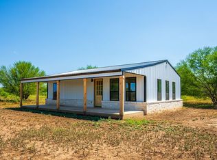 3099 County Road 305, Knippa, TX 78870